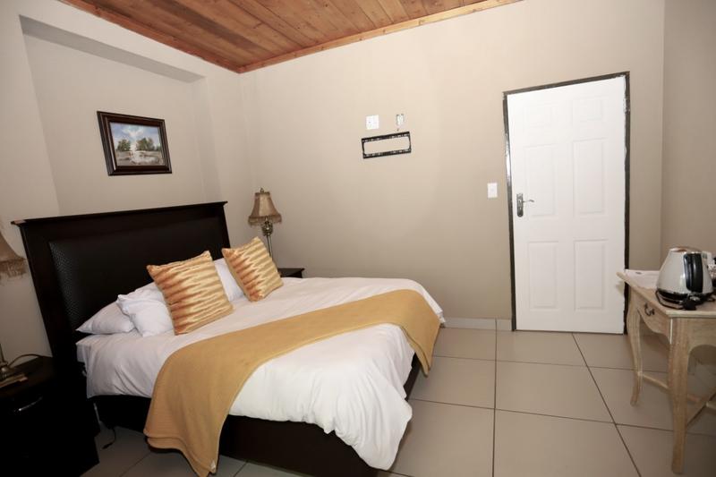 20 Bedroom Property for Sale in Paul Roux Free State